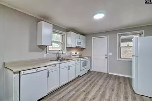 425 Saddletrail Rd, Columbia, SC 29203 - Photo 9