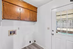 1569 Crowndale Dr, Sumter, SC 29150 - Photo 9