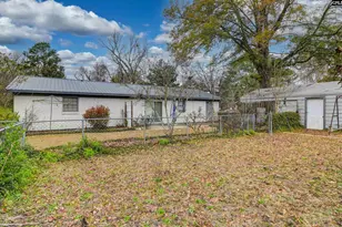 2613 Riverside Ln, Cayce, SC 29033 - Photo 11