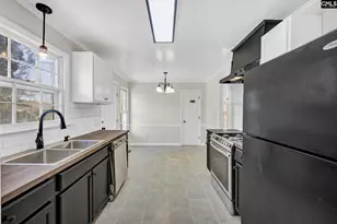 136 McNeely Rd, Columbia, SC 29223 - Photo 9