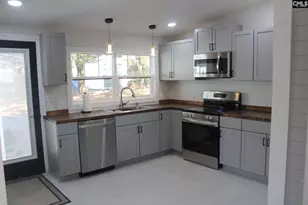 955 Laurie Ln, Columbia, SC 29205 - Photo 3