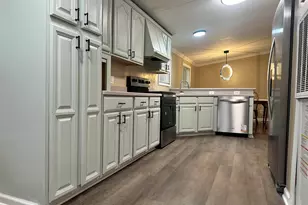 221 Bentgrass Ln, Gaston, SC 29053 - Photo 3