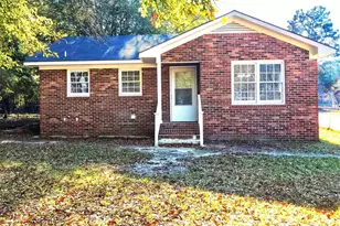 250 Dyson St, Manning, SC 29102 - Photo 1