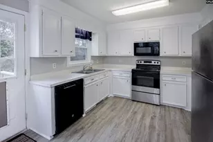 124 Chickadee Ct, West Columbia, SC 29170 - Photo 9