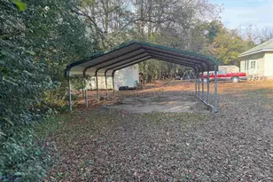 602 S Leesburg St, Hartsville, SC 29550 - Photo 3