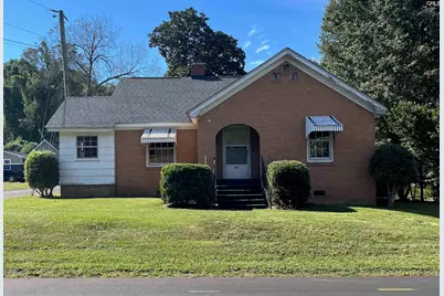 303 Drayton Street, Newberry, SC 29108 - Photo 1