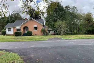 303 Drayton St, Newberry, SC 29108 - Photo 15