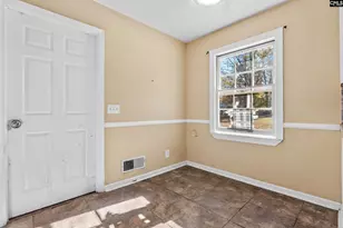 1127 Bayview Dr, Lugoff, SC 29078 - Photo 15