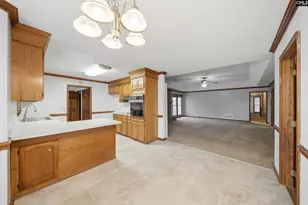 300 Lost Creek Dr, Columbia, SC 29212 - Photo 11