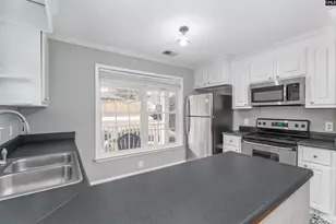 1201 S Kilbourne Rd, Columbia, SC 29205 - Photo 11