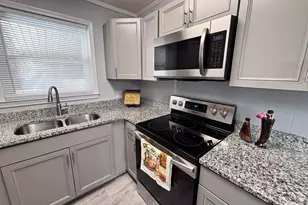 401 Ravenscroft Rd, West Columbia, SC 29172 - Photo 17