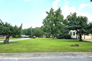 904 Sunnyhill Dr, Camden, SC 29020 - Photo 7