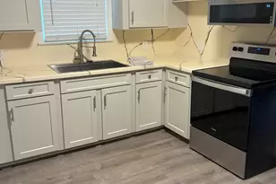 617 Holland Cir, West Columbia, SC 29169 - Photo 5