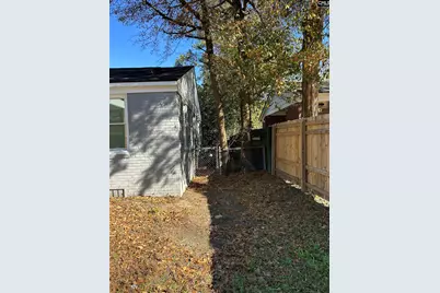 2327 Laurie Street, Cayce, SC 29033 - Photo 3