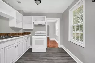 706 Westside Dr, West Columbia, SC 29169 - Photo 9