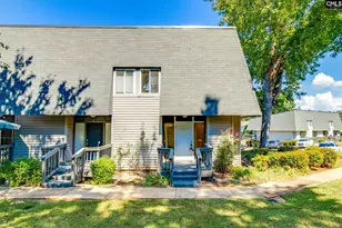 301 Harbor Heights Dr 17D, Lexington, SC 29072 - Photo 1