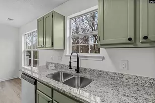 186 Stonewood Dr, West Columbia, SC 29170 - Photo 9