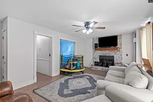 114 Savanna Woods Cir, West Columbia, SC 29170 - Photo 7