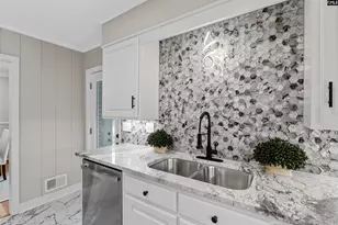 1341 Sanford Rd, Columbia, SC 29206 - Photo 11