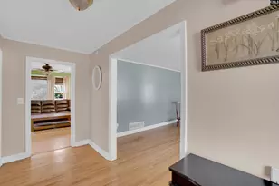 7301 Sunview Dr, Columbia, SC 29209 - Photo 9