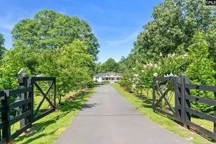 5214 Echo Valley Dr, Great Falls, SC 29055 - Photo 3