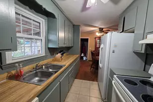 1162 McDonald Ave, West Columbia, SC 29172 - Photo 3