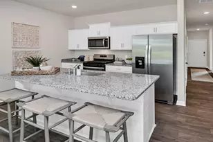 604 Edgetree Dr, Hopkins, SC 29061 - Photo 3