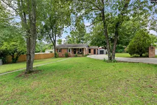 3901 Lee Hills Dr, Columbia, SC 29209 - Photo 3