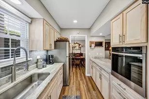 3600 Chateau Dr L131, Columbia, SC 29204 - Photo 9