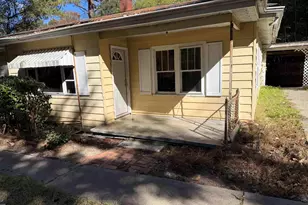 422 Blossom St, Batesburg, SC 29006 - Photo 3