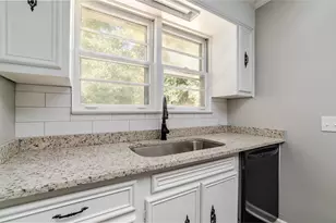 10 Carroll Ct, West Columbia, SC 29170 - Photo 7