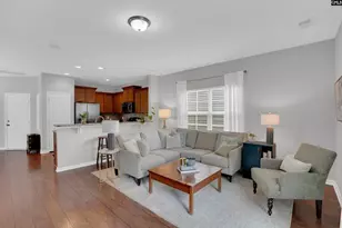 529 Finnegan Ln, West Columbia, SC 29169 - Photo 9