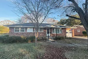 1805 Chadsworth Dr, Cayce, SC 29033 - Photo 1