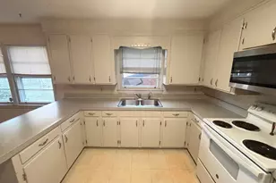 1805 Chadsworth Dr, Cayce, SC 29033 - Photo 3