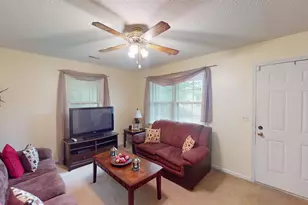 633 Sykes St, Manning, SC 29102 - Photo 3