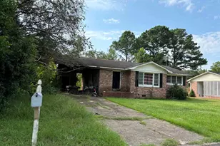 914 Wateree Blvd, Camden, SC 29020 - Photo 3