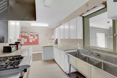 2306 Forrest Street, Cayce, SC 29033 - Photo 9