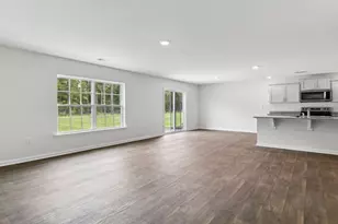 619 Edgetree Dr, Hopkins, SC 29061 - Photo 9