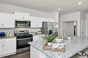 617 Edgetree Dr, Hopkins, SC 29061 - Photo 7