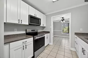 1003 Creekside Wy, Columbia, SC 29210 - Photo 9