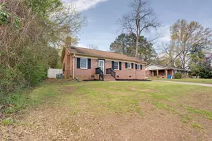 313 Cambridge St N, Ninety Six, SC 29666 - Photo 3