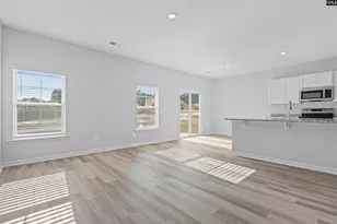 823 Lodgepole Ln, West Columbia, SC 29170 - Photo 5