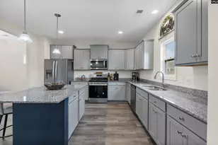 3060 Matthews Dr, Sumter, SC 29154 - Photo 5