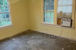 230 Walnut St, Salley, SC 29137 - Photo 5