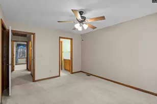 2402 Breezewood Rd, Cayce, SC 29033 - Photo 15