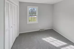 821 E Steele Rd, West Columbia, SC 29170 - Photo 13