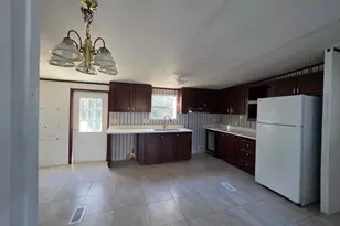 135 Buckeye Ct, Vance, SC 29163 - Photo 5