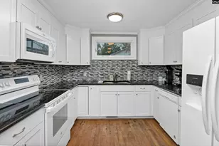 315 State St, West Columbia, SC 29169 - Photo 9