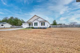 1367 Wildwood Ln, Elgin, SC 29045 - Photo 7