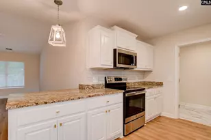 1367 Wildwood Ln, Elgin, SC 29045 - Photo 17
